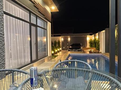 4 otaqlı həyət evi/bağ evi - Mərdəkan q. - 200 m²
