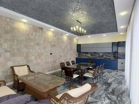 4 otaqlı həyət evi/bağ evi - Bilgəh q. - 500 m²