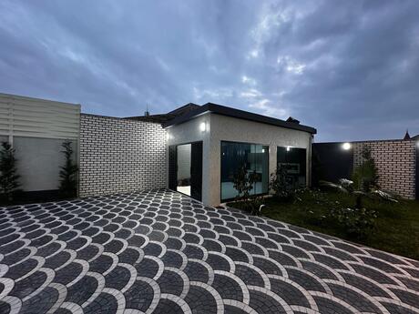 5 otaqlı həyət evi/bağ evi - Mərdəkan q. - 180 m²