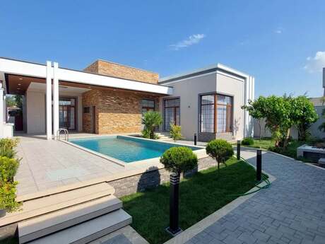 4 otaqlı həyət evi/bağ evi - Şüvəlan q. - 200 m²