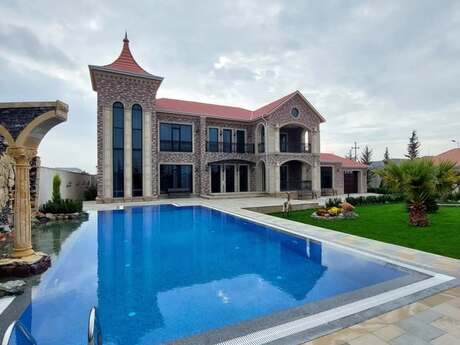 5 otaqlı həyət evi/bağ evi - Mərdəkan q. - 450 m²