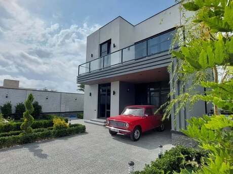 5 otaqlı həyət evi/bağ evi - Mərdəkan q. - 400 m²