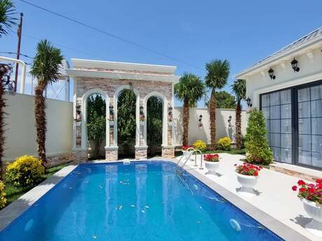 4 otaqlı həyət evi/bağ evi - Şağan q. - 260 m²