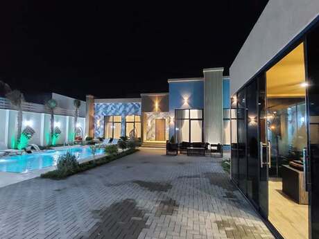 4 otaqlı həyət evi/bağ evi - Mərdəkan q. - 240 m²