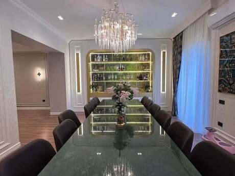 4 otaqlı həyət evi/bağ evi - Mərdəkan q. - 300 m²