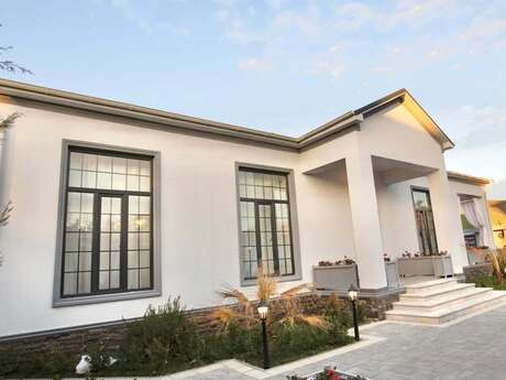 4 otaqlı həyət evi/bağ evi - Bilgəh q. - 200 m²