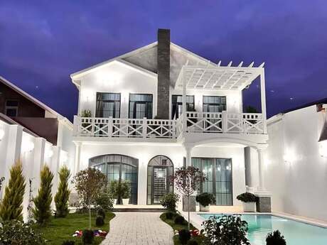 4 otaqlı həyət evi/bağ evi - Mərdəkan q. - 300 m²