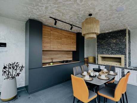 4 otaqlı həyət evi/bağ evi - Mərdəkan q. - 250 m²