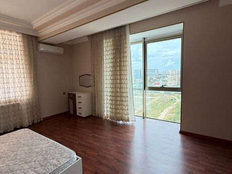 3 otaqlı yeni tikili - Elmlər Akademiyası m. - 130 m²