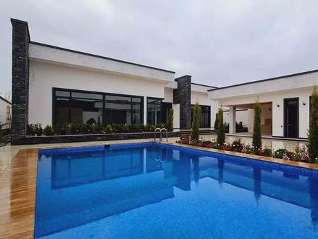 4 otaqlı həyət evi/bağ evi - Şüvəlan q. - 220 m²