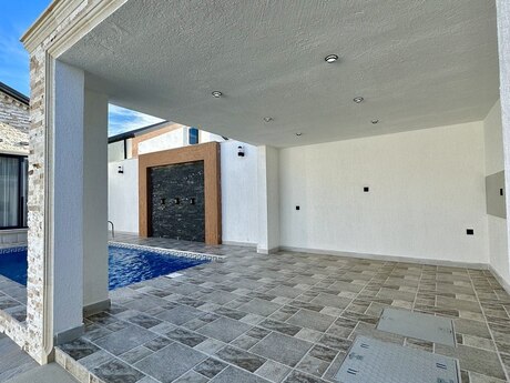 4 otaqlı həyət evi/bağ evi - Şüvəlan q. - 150 m²