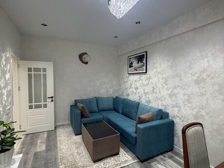 Объявление №5817109 - Баку, Хатаинский р., 3-комн., 90 м², 3/17 этаж