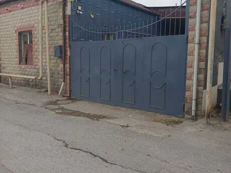 Obyekt - M.Ə.Rəsulzadə q. - 394 m²