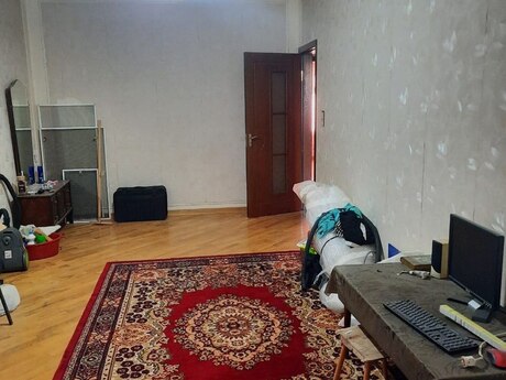 3 otaqlı köhnə tikili - Həzi Aslanov m. - 85 m²