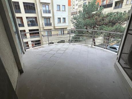 9 otaqlı ofis - Nərimanov r. - 500 m²