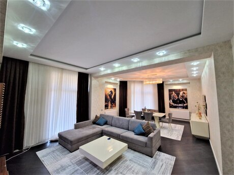 3 otaqlı yeni tikili - Ağ şəhər q. - 150 m²
