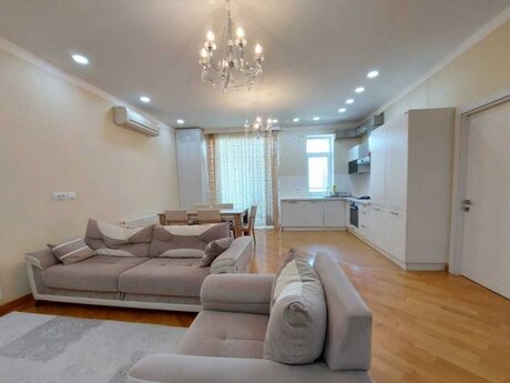 Elan №5818008 - Bakı, Elmlər Akademiyası m., 3 otaqlı, 120 m², 13/17 mərtəbə