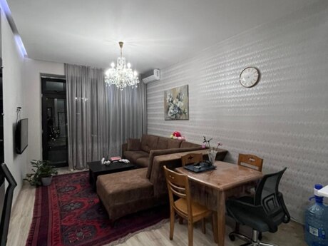 2 otaqlı yeni tikili - 8 Noyabr m. - 65 m²