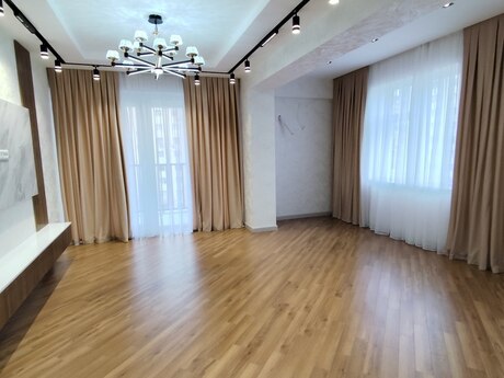 Объявление №5818475 - Баку, м. Ази Асланов, 3-комн., 128 м², 8/20 этаж