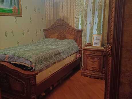 5 otaqlı köhnə tikili - Əhmədli q. - 106 m²