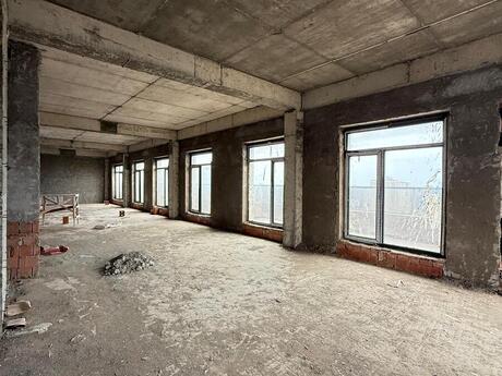 5 otaqlı yeni tikili - Nəsimi r. - 420 m²