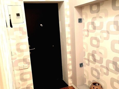 3 otaqlı köhnə tikili - Şah İsmayıl Xətai m. - 95 m²