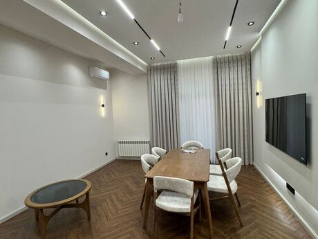 3-room apartment for rent, 130 m², 28 Park Residence: 2 200 ₼/mo 3