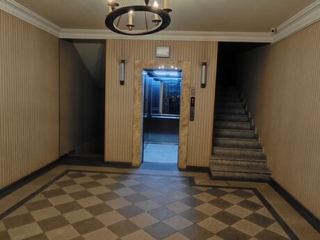 3-комн. новостройка - Насиминский  р. - 130 м²