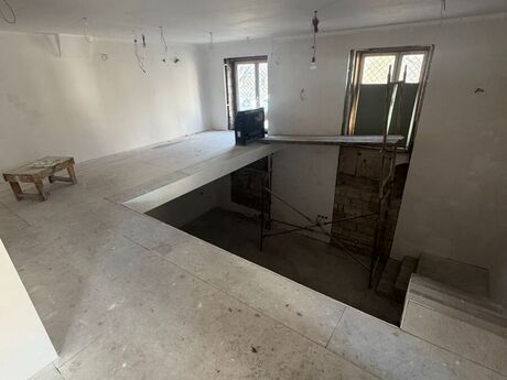 Obyekt - Elmlər Akademiyası m. - 120 m²