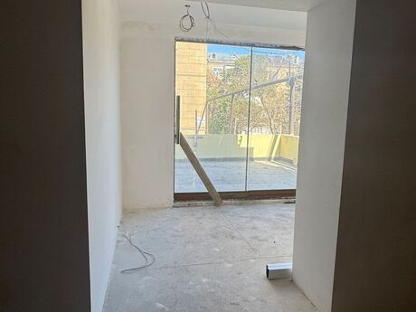 Obyekt - Elmlər Akademiyası m. - 120 m²