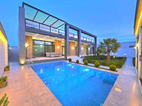 5 otaqlı həyət evi/bağ evi - Mərdəkan q. - 230 m²