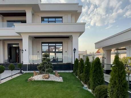 4 otaqlı həyət evi/bağ evi - Mərdəkan q. - 320 m²