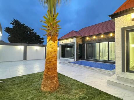 4 otaqlı həyət evi/bağ evi - Şüvəlan q. - 180 m²