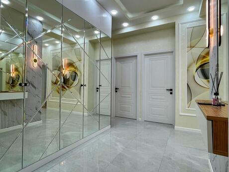 2-комнатная квартира, 105 м², Neftçilər: 266 999 ₼ 2