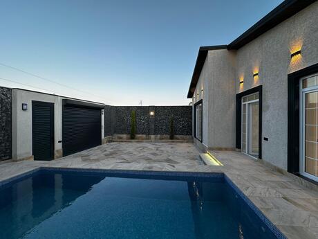 4 otaqlı həyət evi/bağ evi - Şüvəlan q. - 160 m²