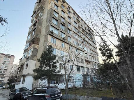 1 otaqlı köhnə tikili - İnşaatçılar m. - 45 m²