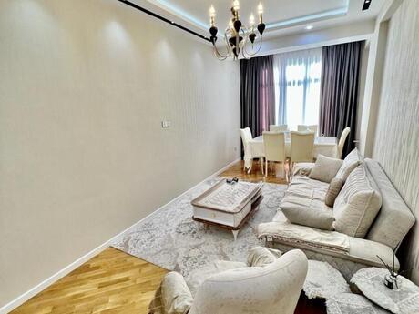 2 otaqlı yeni tikili - İnşaatçılar m. - 70 m²