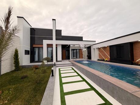 4 otaqlı həyət evi/bağ evi - Şüvəlan q. - 180 m²