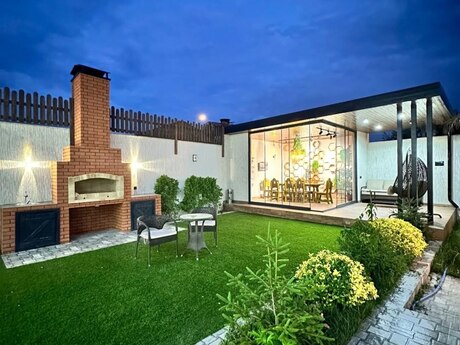 5 otaqlı həyət evi/bağ evi - Mərdəkan q. - 300 m²