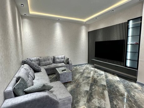 5 otaqlı həyət evi/bağ evi - Mərdəkan q. - 350 m²