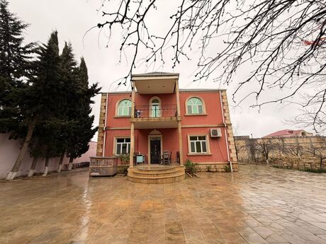 5 otaqlı həyət evi/bağ evi - Novxanı q. - 300 m²