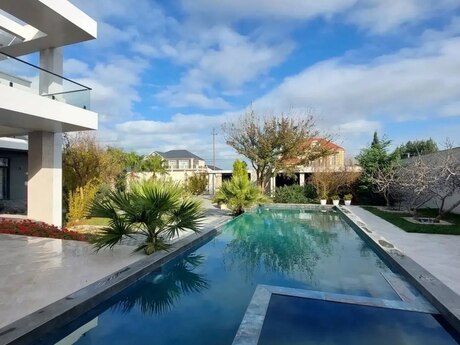 5 otaqlı həyət evi/bağ evi - Mərdəkan q. - 400 m²