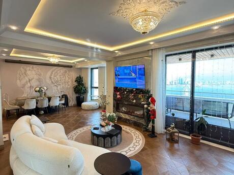 5 otaqlı yeni tikili - Bayıl q. - 231 m²