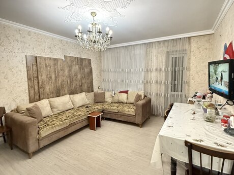 4 otaqlı köhnə tikili - Neftçilər m. - 100 m²