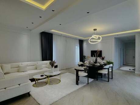 4 otaqlı həyət evi/bağ evi - Mərdəkan q. - 240 m²