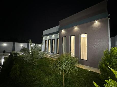 4 otaqlı həyət evi/bağ evi - Şüvəlan q. - 145 m²
