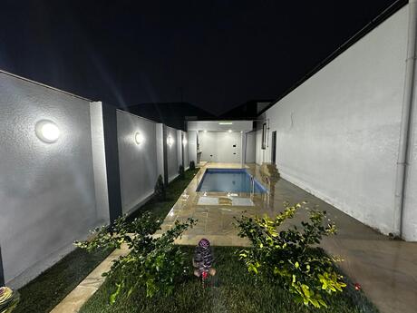 4 otaqlı həyət evi/bağ evi - Şüvəlan q. - 145 m²