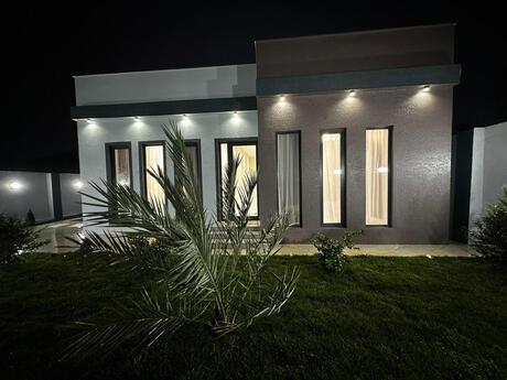 4 otaqlı həyət evi/bağ evi - Şüvəlan q. - 145 m²