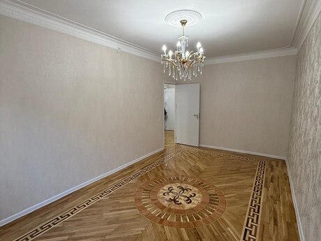 Elan №5823010 - Bakı, Memar Əcəmi m., 2 otaqlı, 70 m², 6/9 mərtəbə