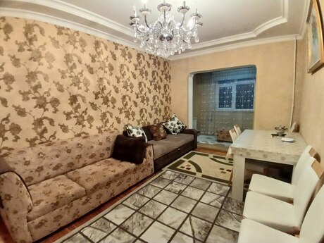 3 otaqlı köhnə tikili - Yeni Günəşli q. - 80 m²